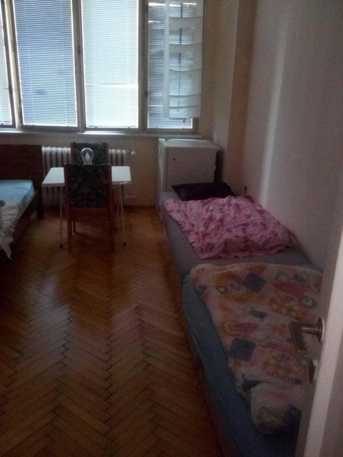 Flat 18 Minutes From Vaclavske Namesti Praha Bagian luar foto