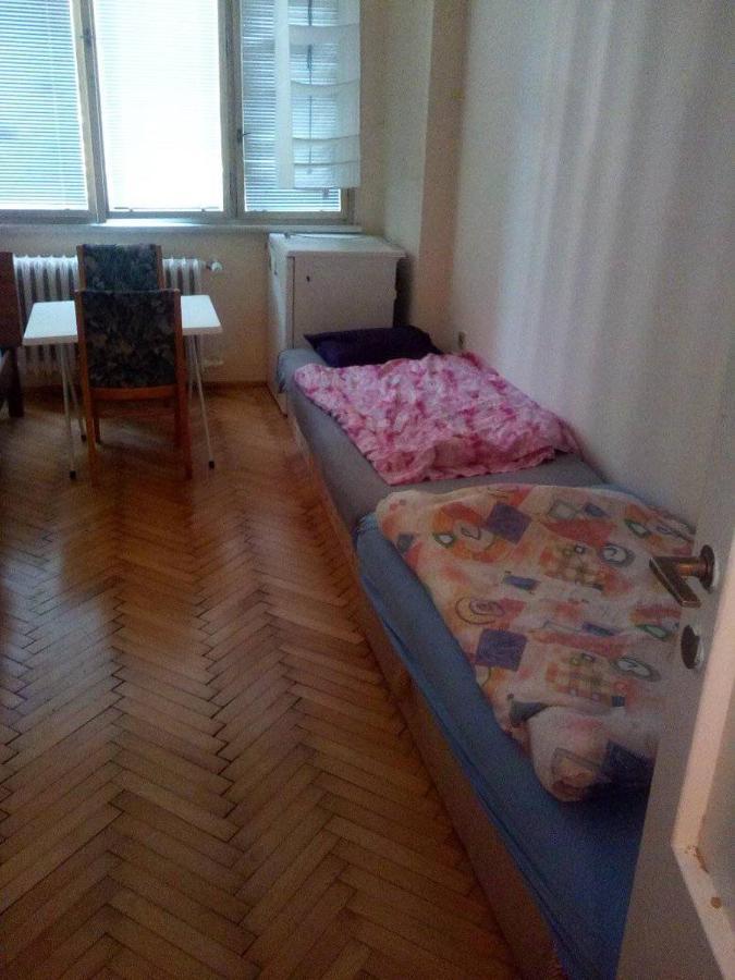 Flat 18 Minutes From Vaclavske Namesti Praha Bagian luar foto