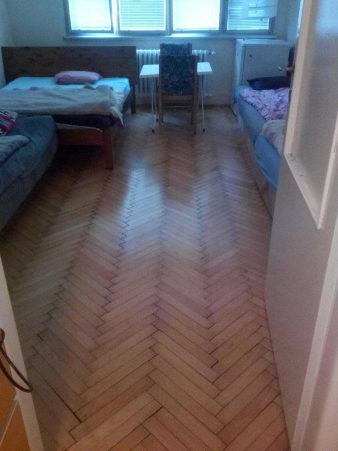 Flat 18 Minutes From Vaclavske Namesti Praha Bagian luar foto
