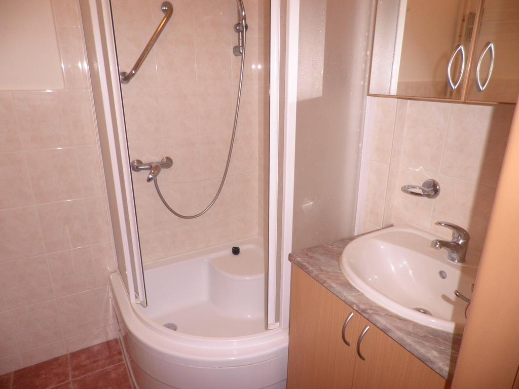 Flat 18 Minutes From Vaclavske Namesti Praha Bagian luar foto